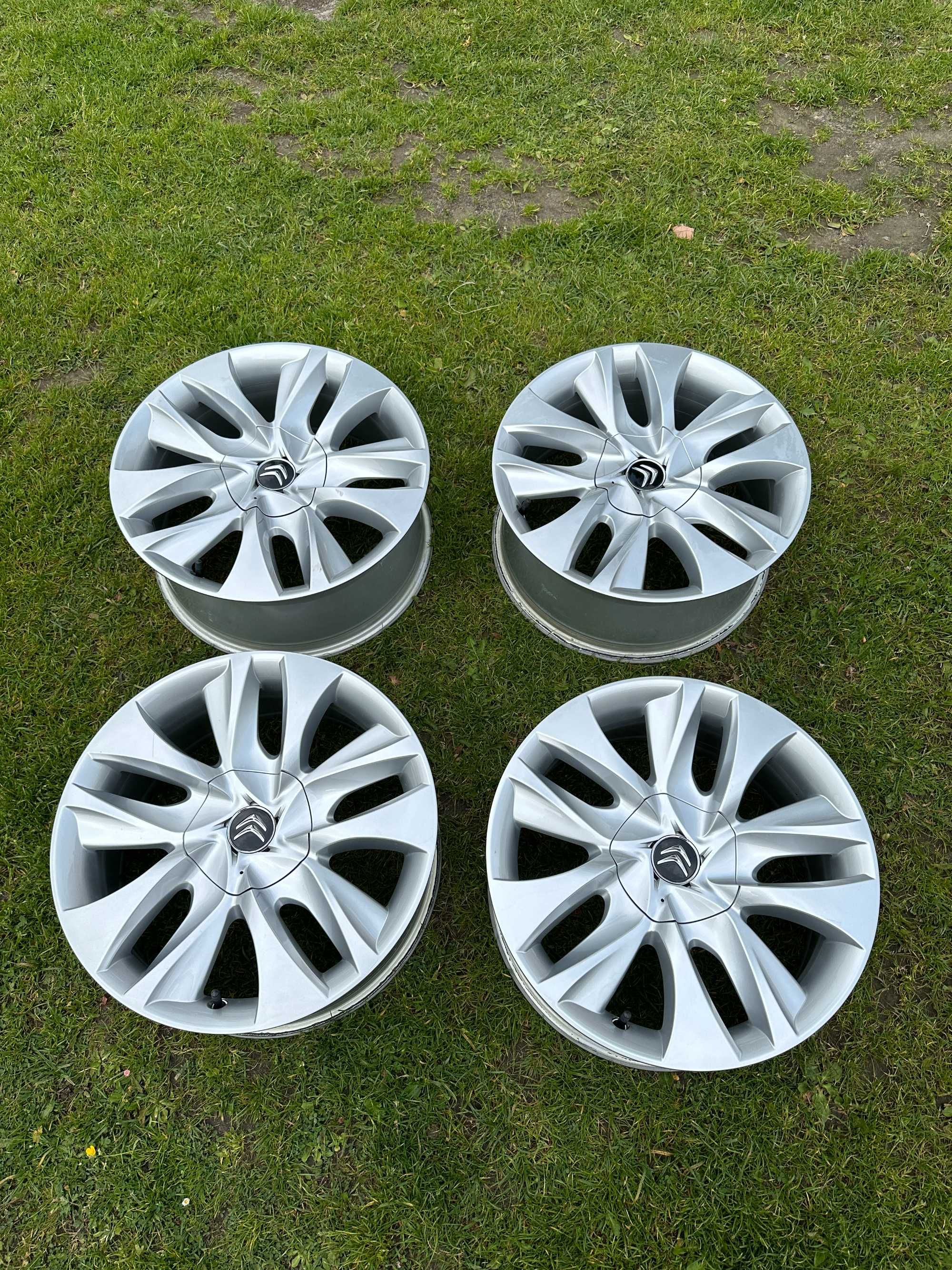 4x Felgi 17 4x108 Citroen DS5 jak nowe