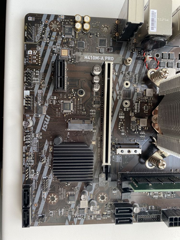 Intel i5 10400f + MSI H410M-A PRO
