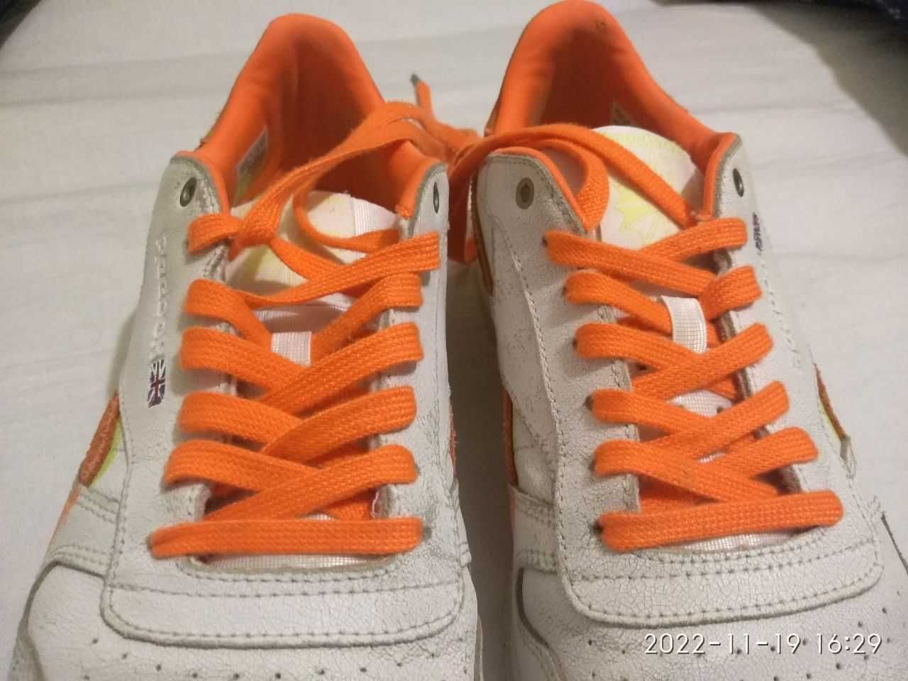 Reebok Mens Montana Cans CL orange