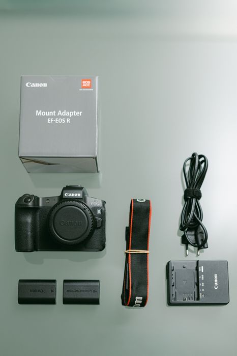Canon EOS R c/ adaptador