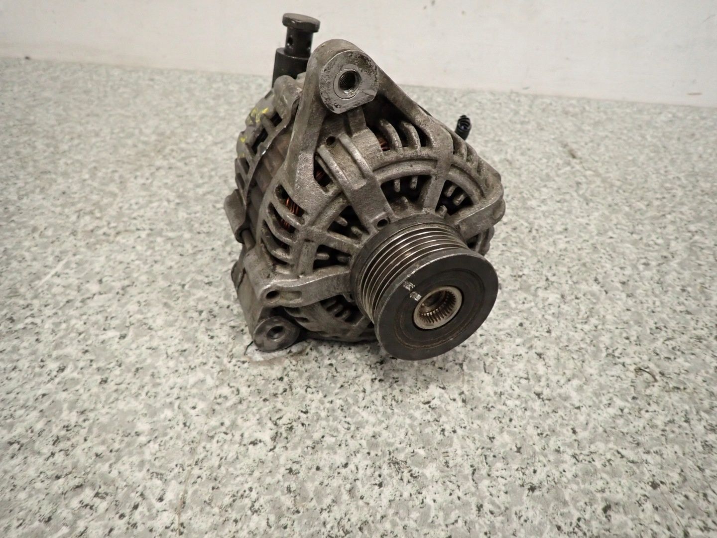 HYUNDAI SANTA FE TUCSON KIA SPORTAGE 2.0 CRDI ALTERNATOR