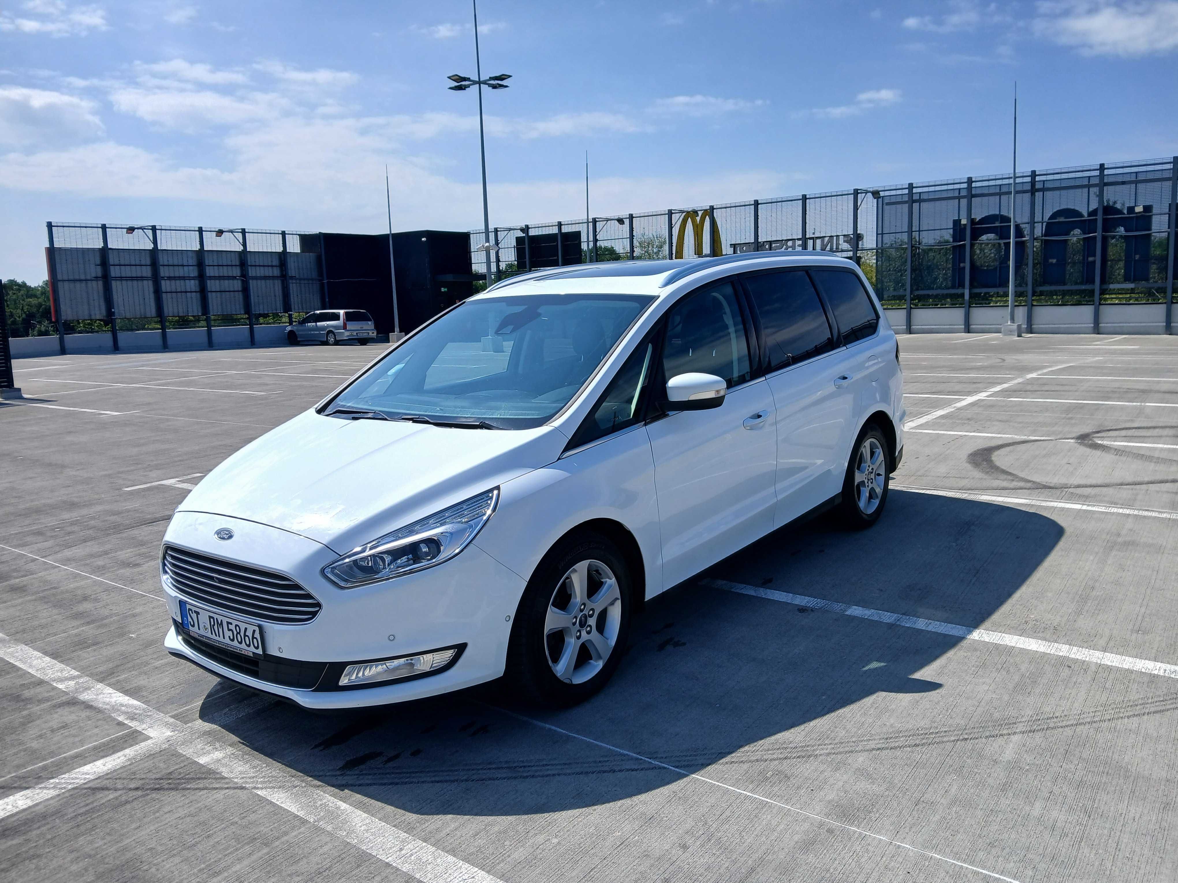 2.0d 210km 7oso Titanium Pano Alcantara Kamera 360 Key less Full Opcja