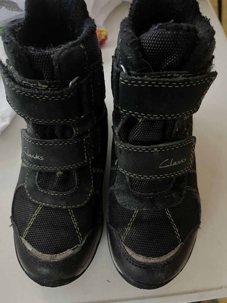 Зимние сапоги Clarks на мальчика (17 см)