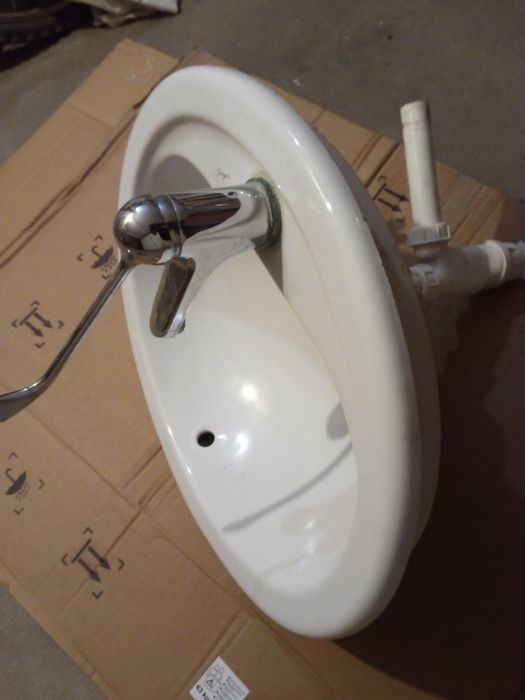 Umywalka wpuszczana w blat