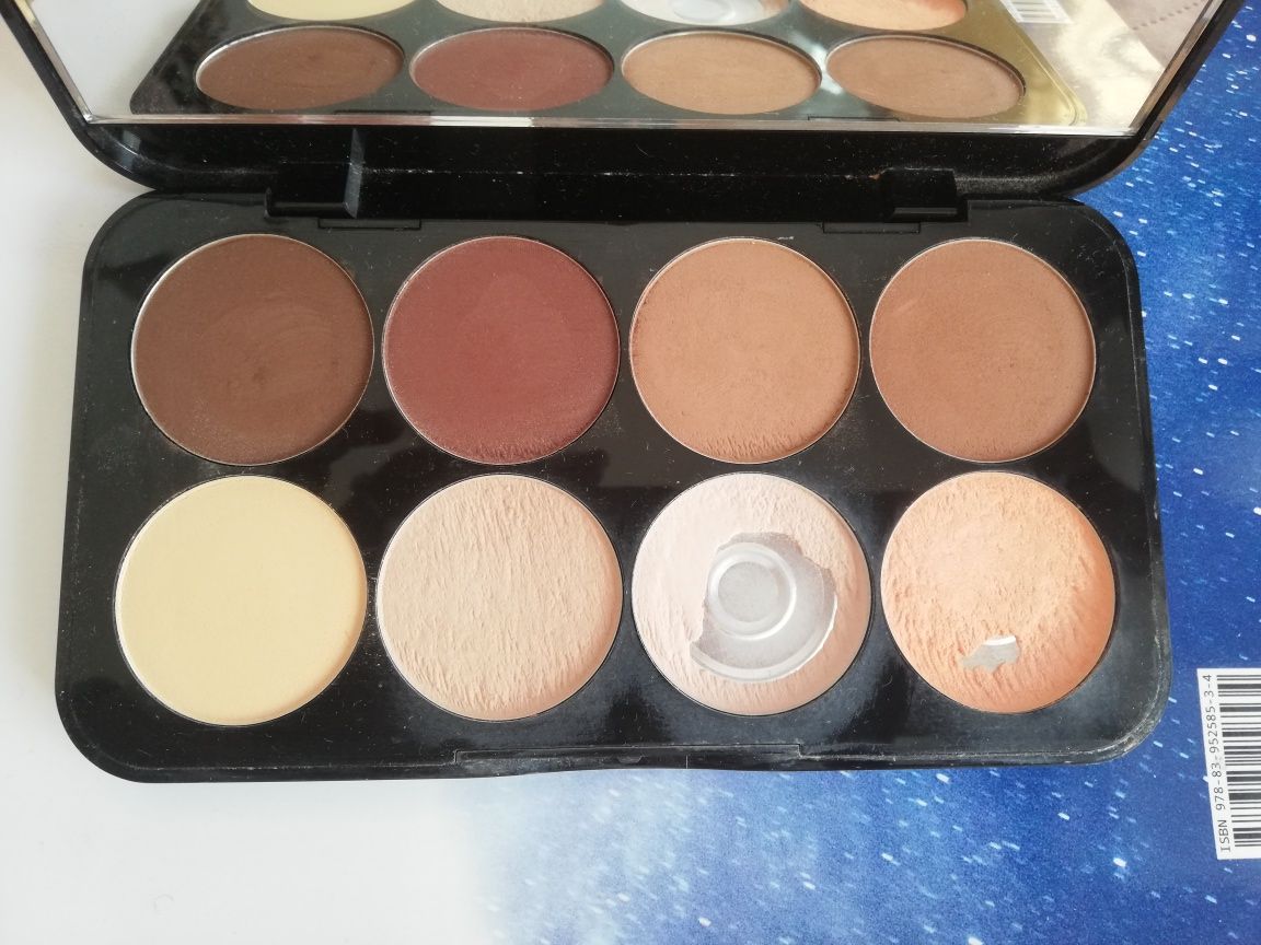 Douglas Palette paleta do konturowania z lusterkiem