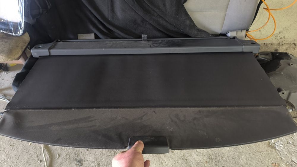 Шторка багажника Lend rover discovery 2 v5