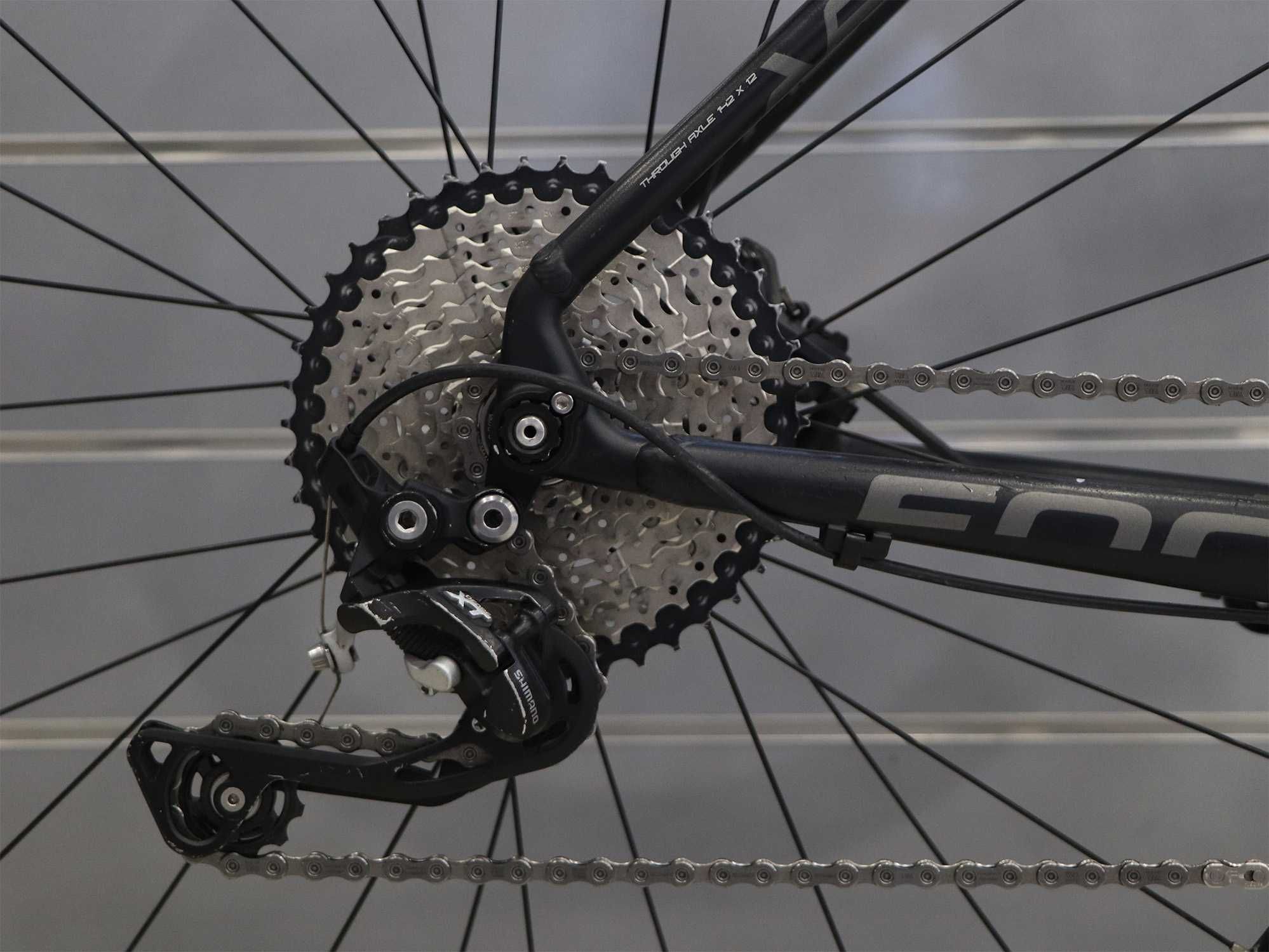 Bicicleta FOCUS Black Forest 29R 4.0 (M)