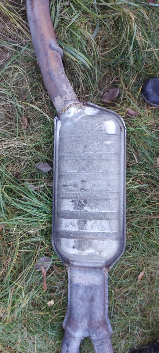 Tlumik srodkowy układ wydechowy bmw e60 m54 n52