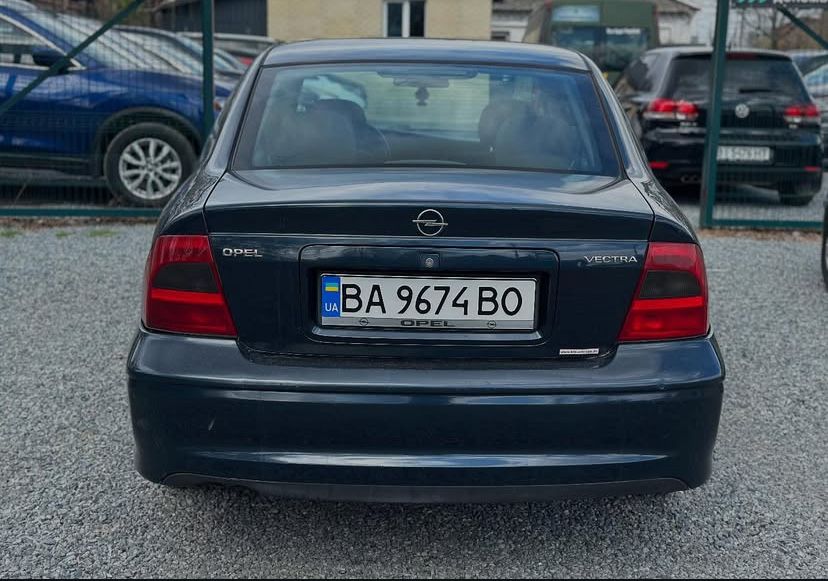 Опель векира б 2002