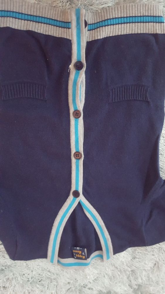 Marynarka sportowa, sweterek, dwie bluzy 116-122