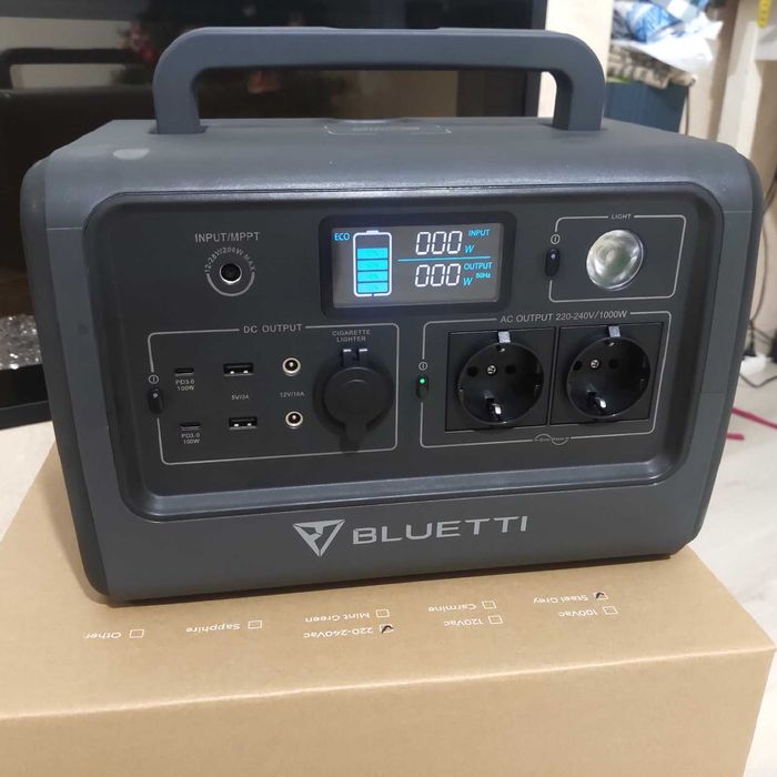 Зарядна станція EB70 BLUETTI PowerOak