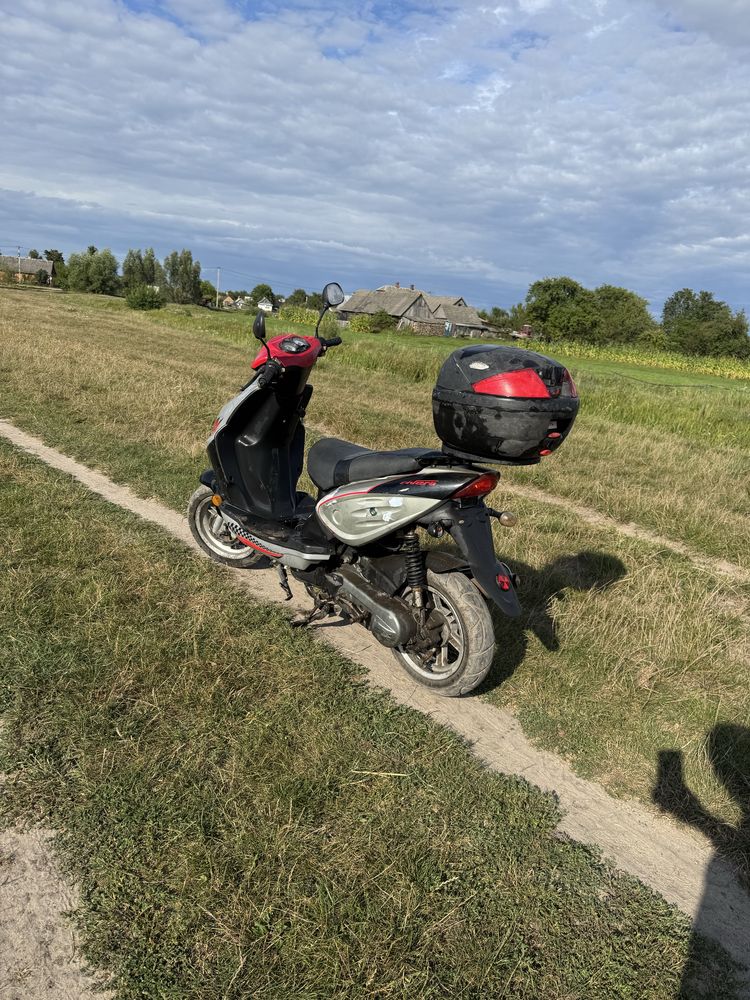 Продам скутер 2 Т