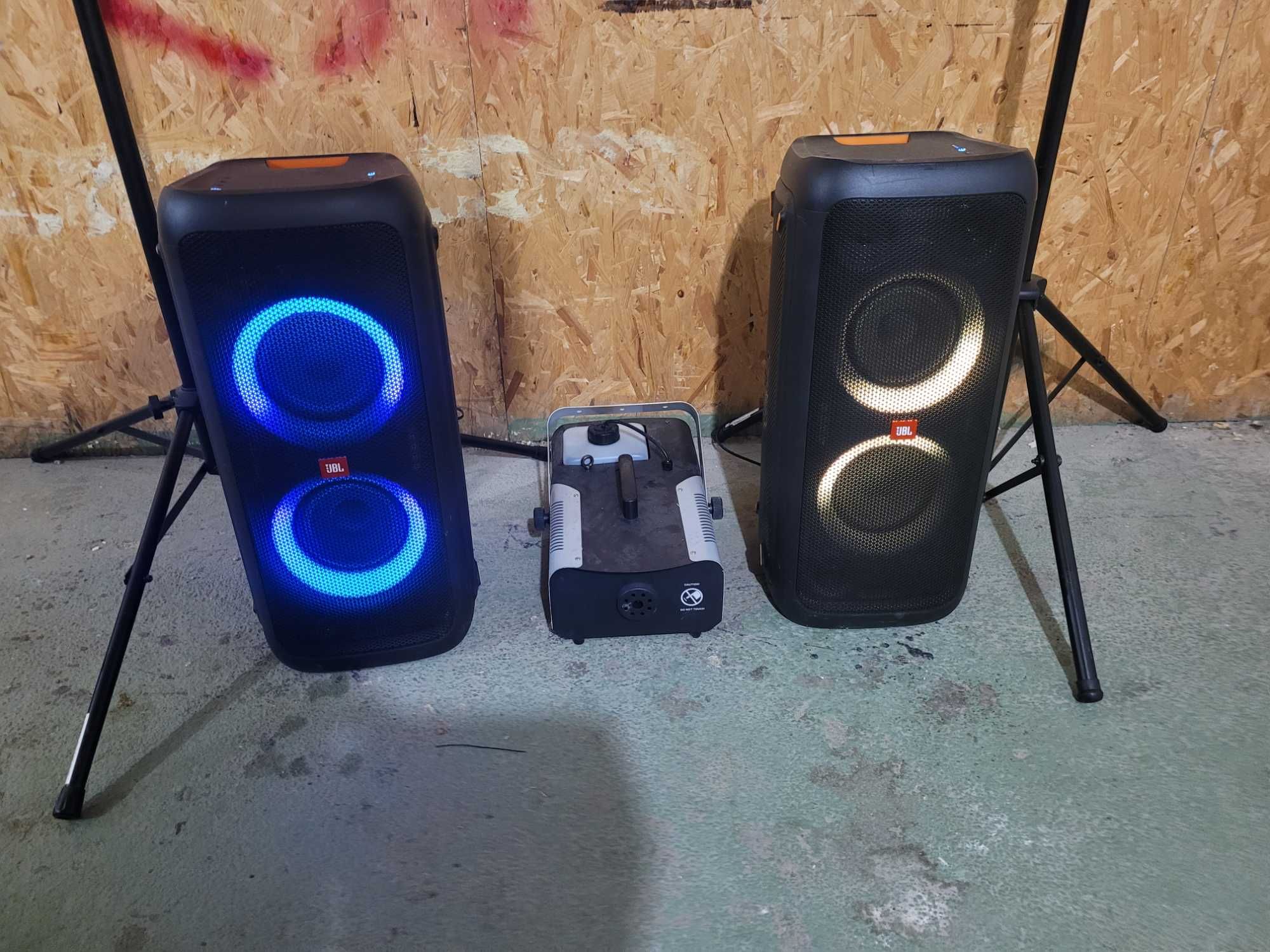 Wynajem nagłośnienia, głośników JBL PartyBox 300 (2szt.) + mikrofony