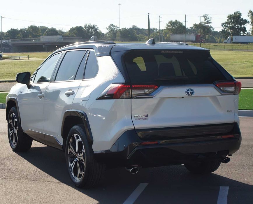 Toyota RAV4 Prime XSE      2024