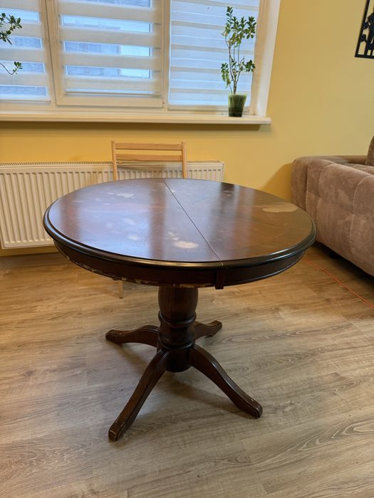 Продам деревяний розкладний стіл