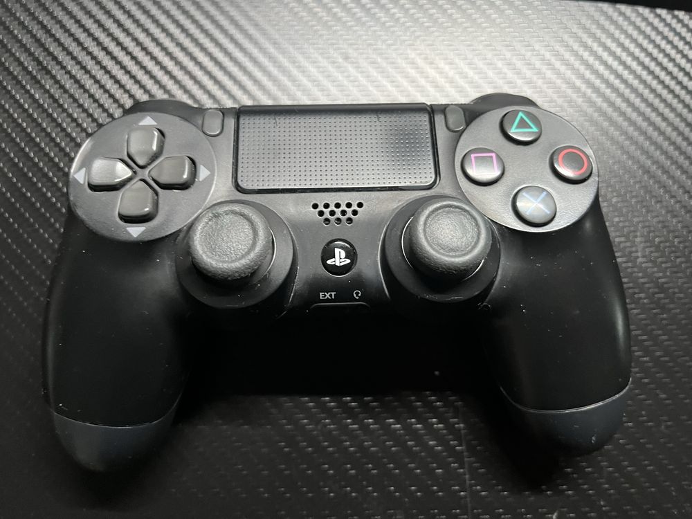 PS4 Slim 500GB goldhen FW 11.00 + pad