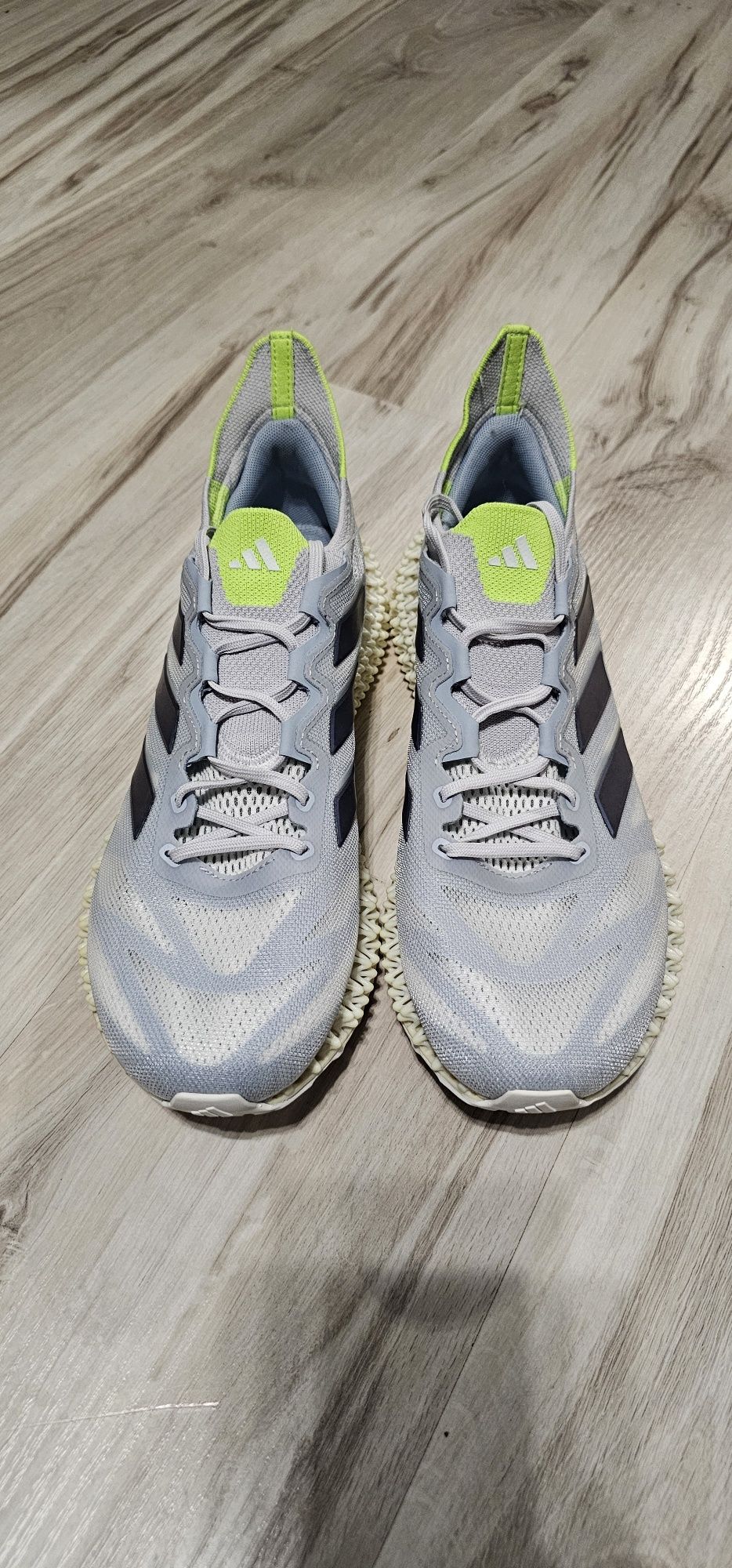 Buty Adidas 4DFWD 3 Running Rozmiar  41 1/3

Rozmiar 41 1/3