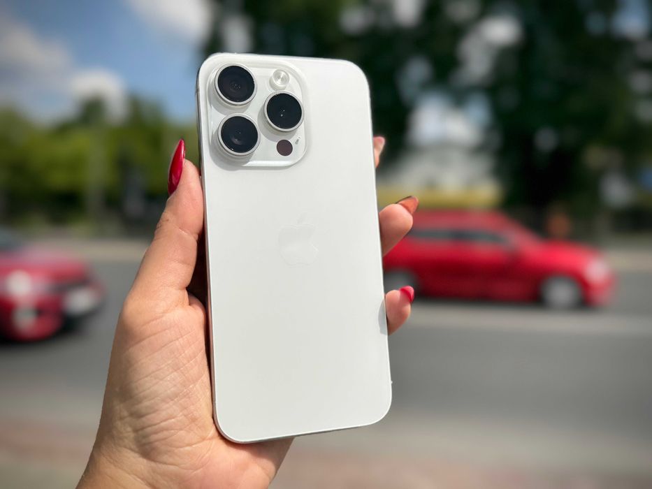 iPhone 15 Pro 128GB White Titanium - jak nowy!
