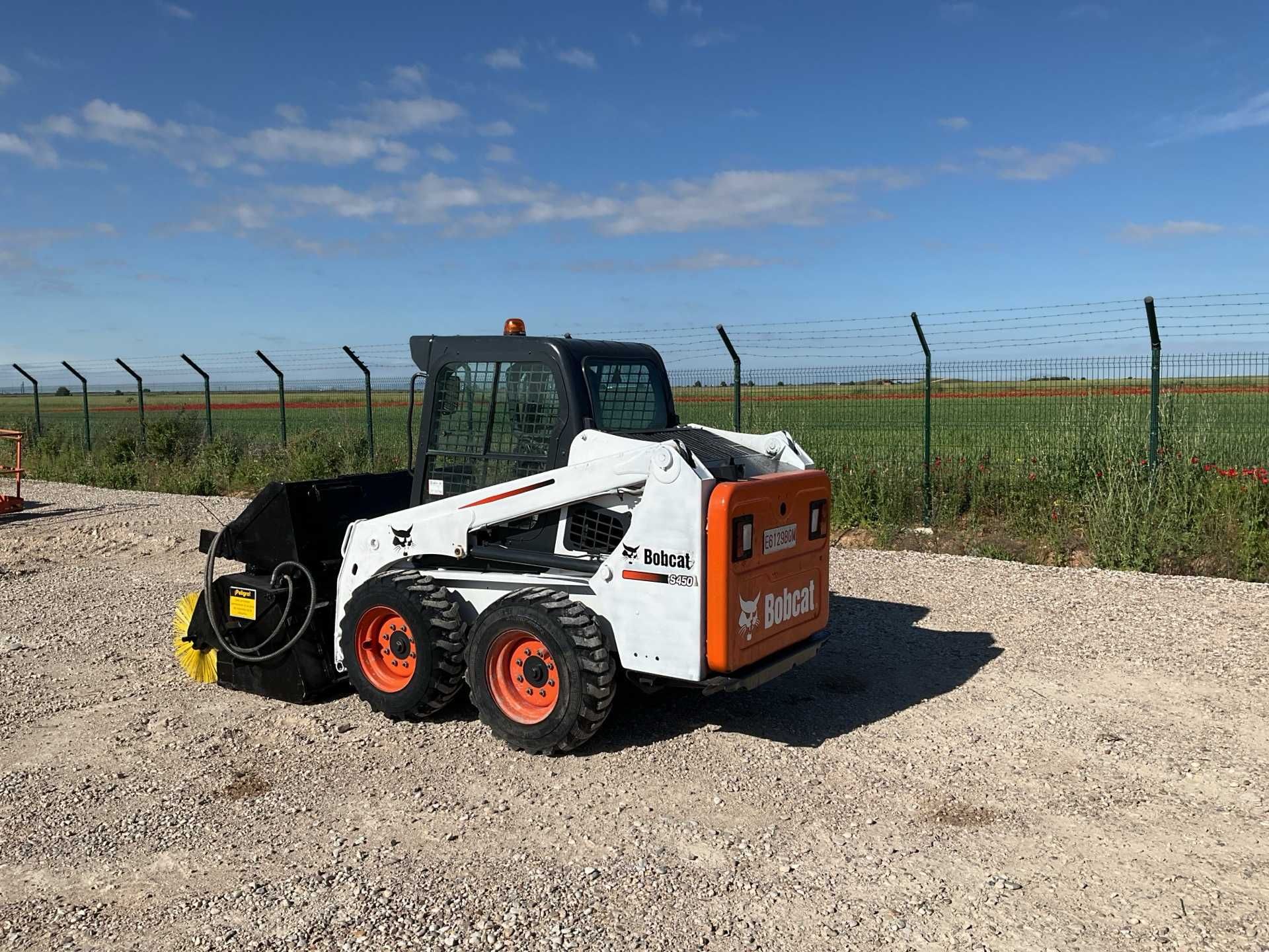 Bobcat S450 Mini Pá Carregadora