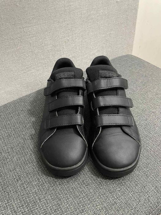 Продам  дитячі кросівки Adidas