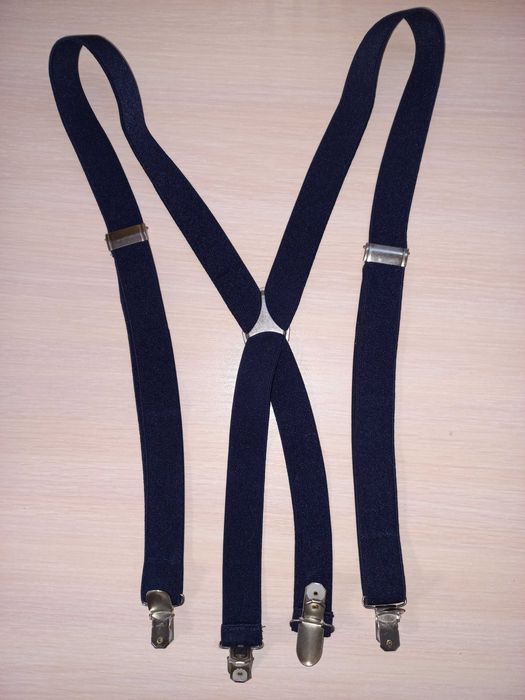 Підтяжки для штанів чоловічі темно-синього кольору.