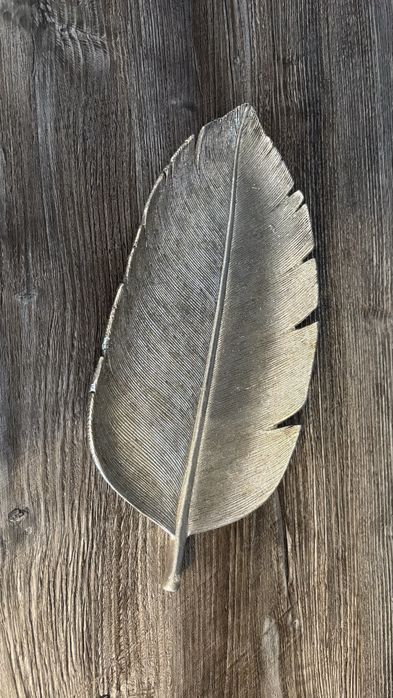 Taca ozdobna, srebny liść