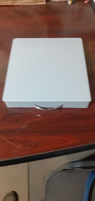 Продаю б.у депозитні бокси.