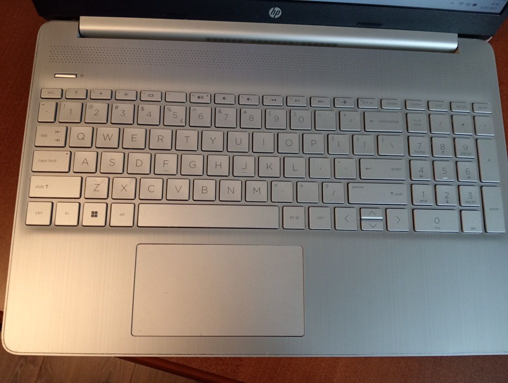 Laptop HP 15s-eq2