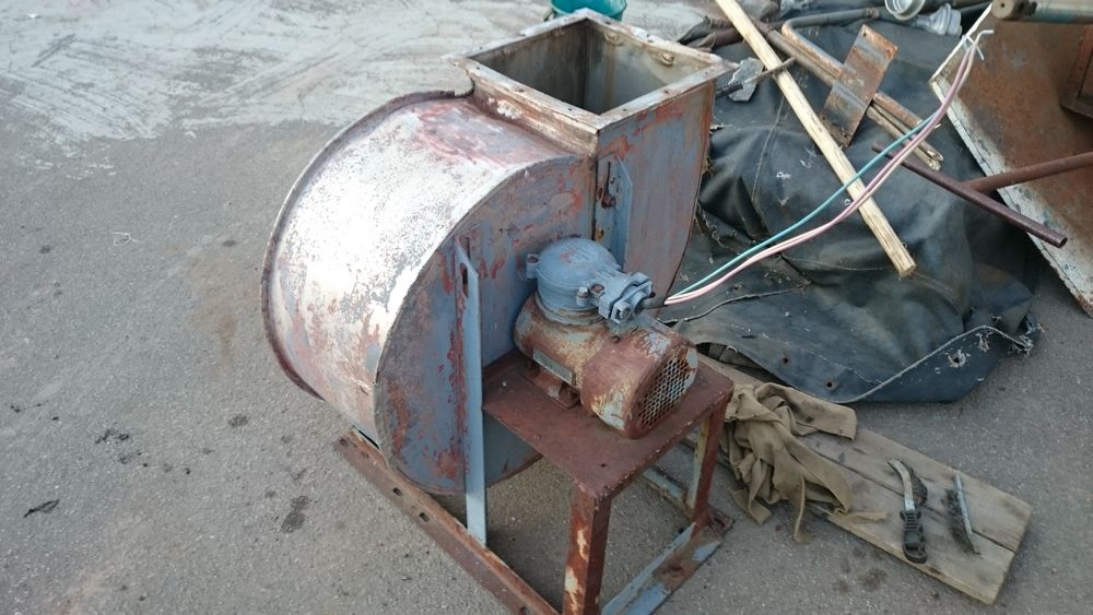 Продам маленьку маленькую вытяжку улитку витяжку улітку ВЦ 4-70 (4)