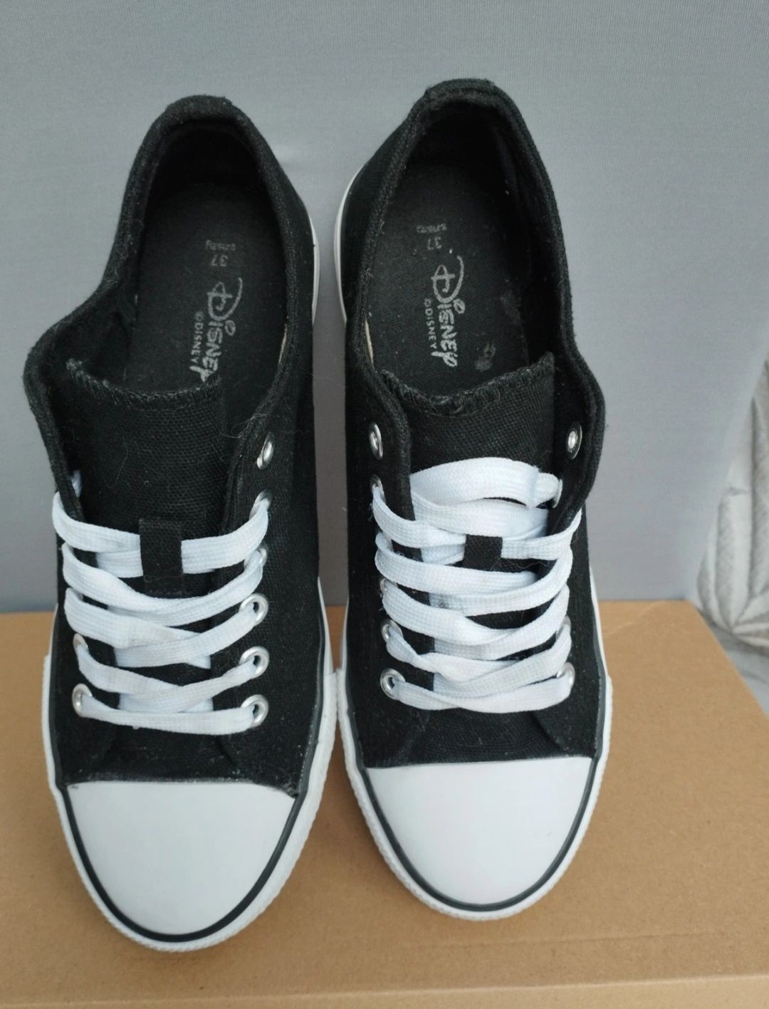 Tenisówki trampki damskie buty sportowe sznurowane r.37