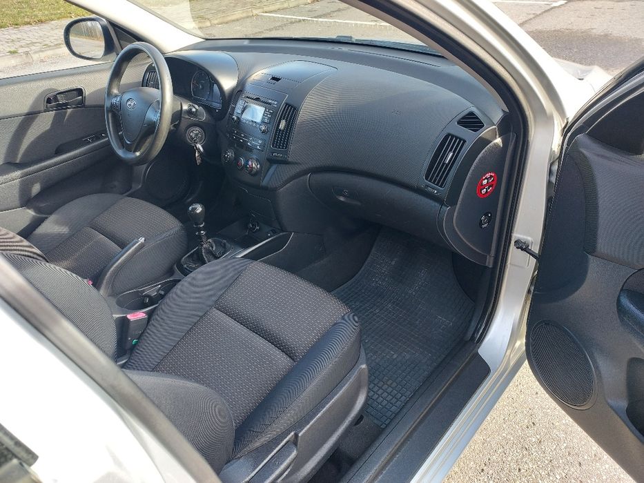 HYUNDAI I30 1.6 CRDI Stan bardzo dobry