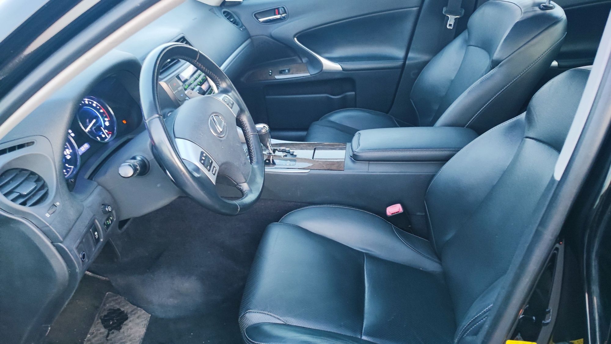 Lexus IS 250 Lift 4x4 zamiana sprzedaż  ledy  Xenon skora wentylacje