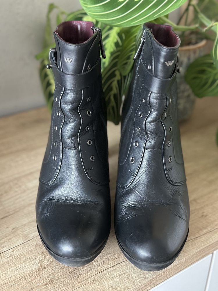 Kozaki botki buty na obcasie Wojas skóra licowa r. 38 czarne