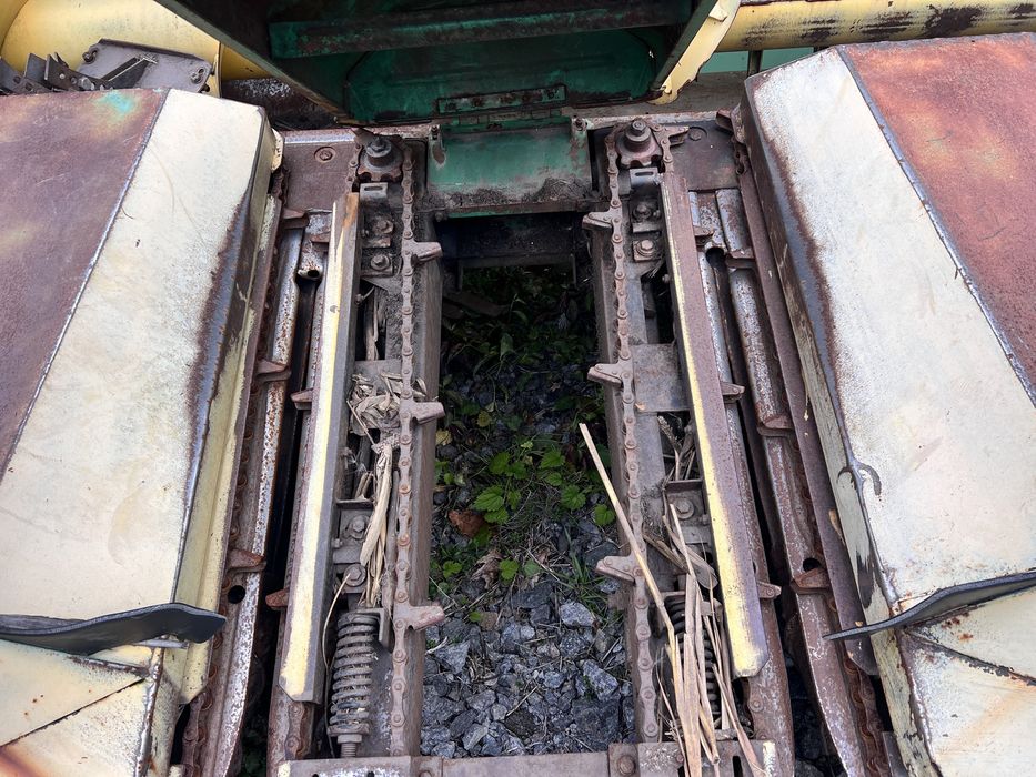 Жатка кукурудзяна КМС 6 з сечкарем. Під Нью Холланд