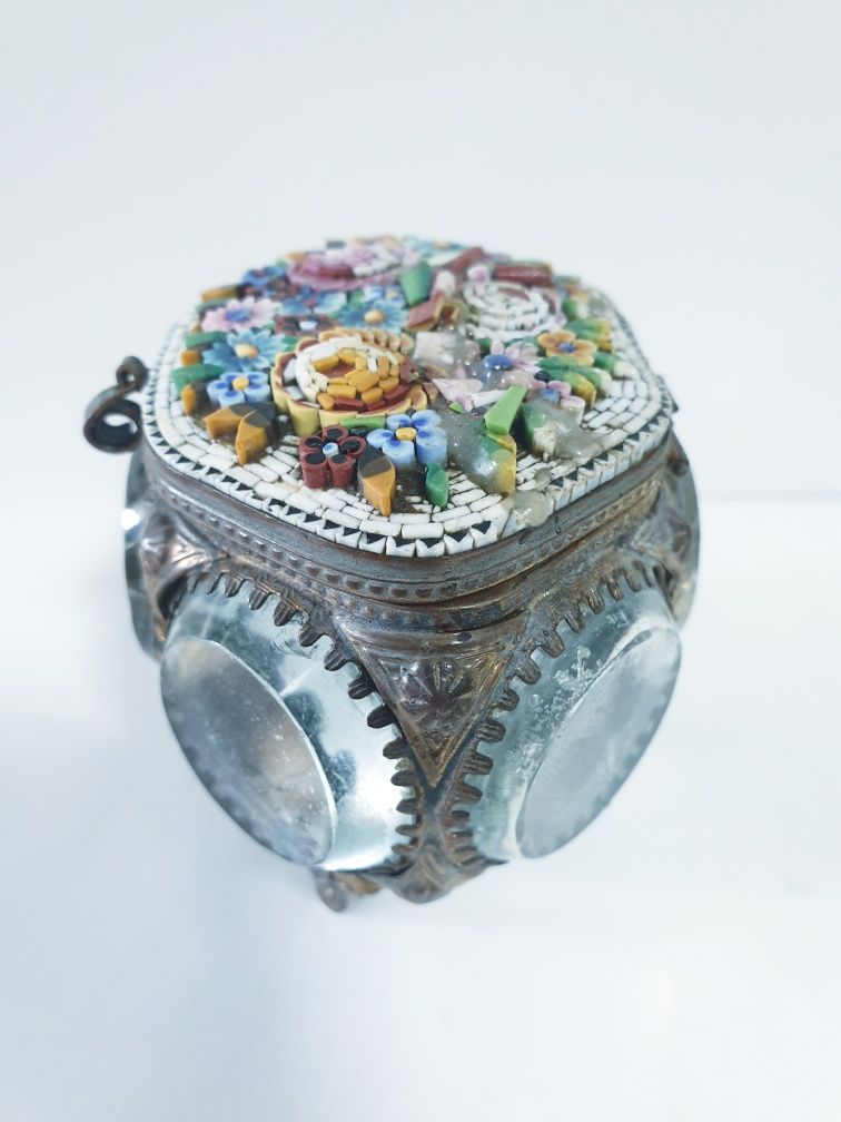 Magnífico antigo relicário/guarda joias francês com micromosaícos