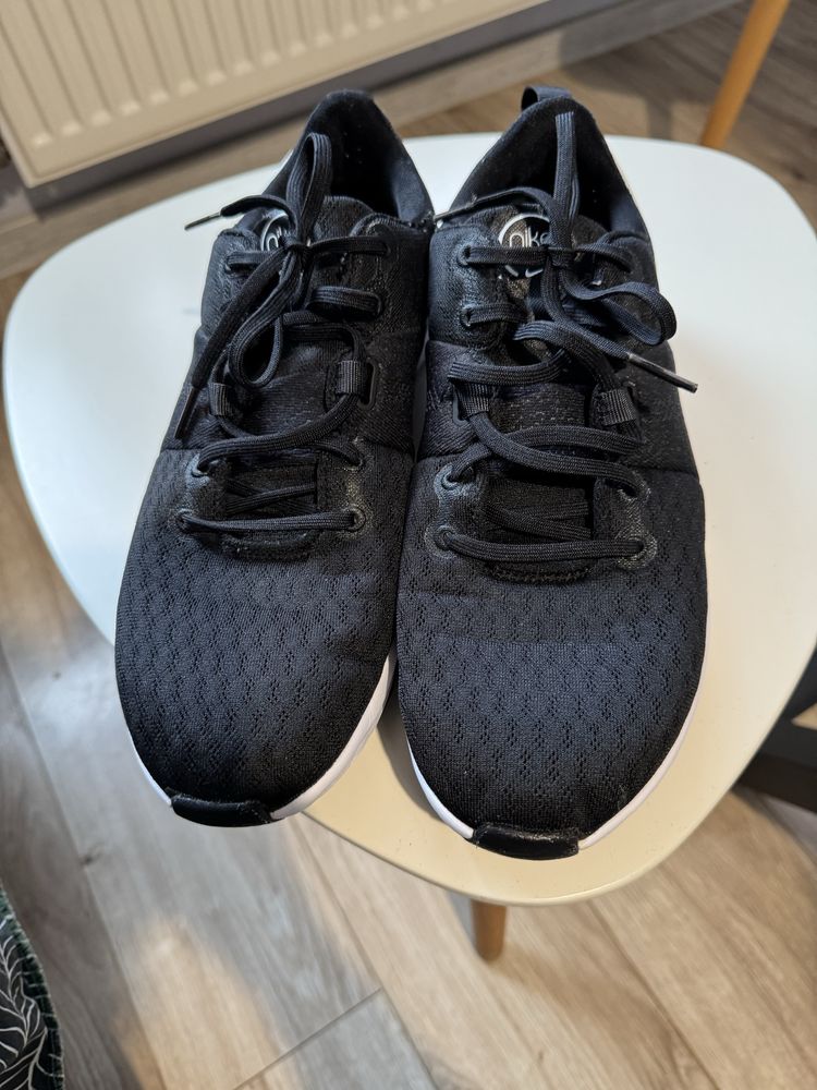 Buty biegowe Nike r40 25,5cm