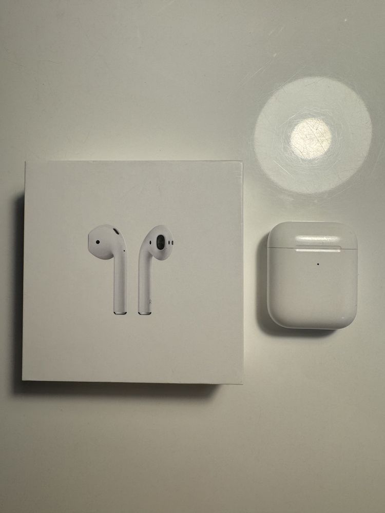 Airpods słuchawki