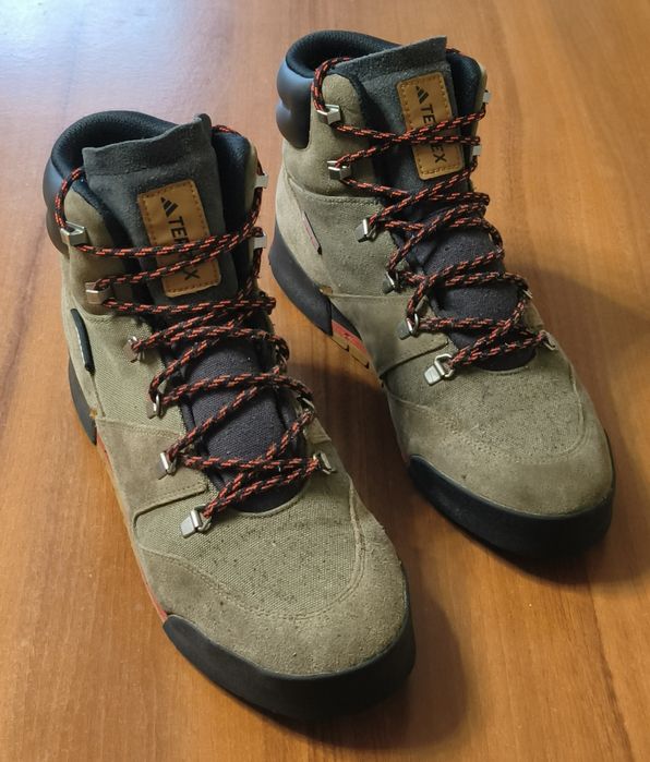 Кросівки/черевики чоловічі Adidas Terrex Snowpitch Cold.RDY 44р