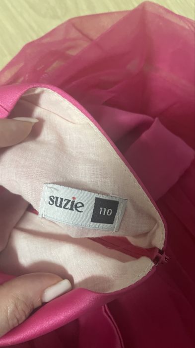 Святкова сукня для дівчинки