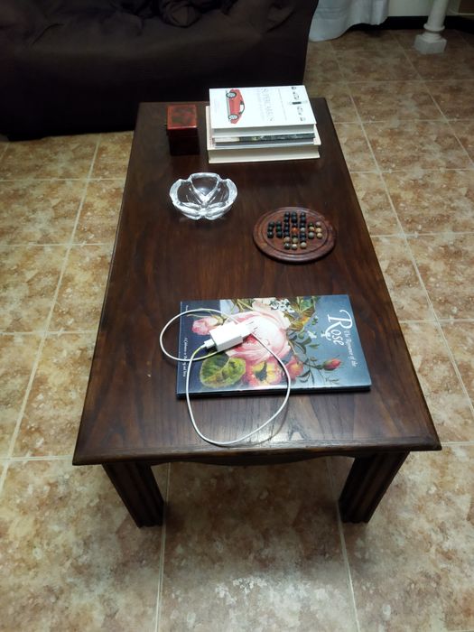 Mesa de sala pequena