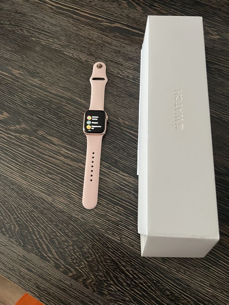 Apple Watch Series 4., 40
