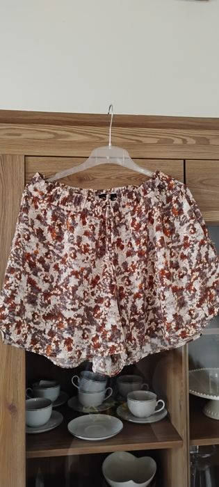 Fajne spudnico spodenki H&M 42/44