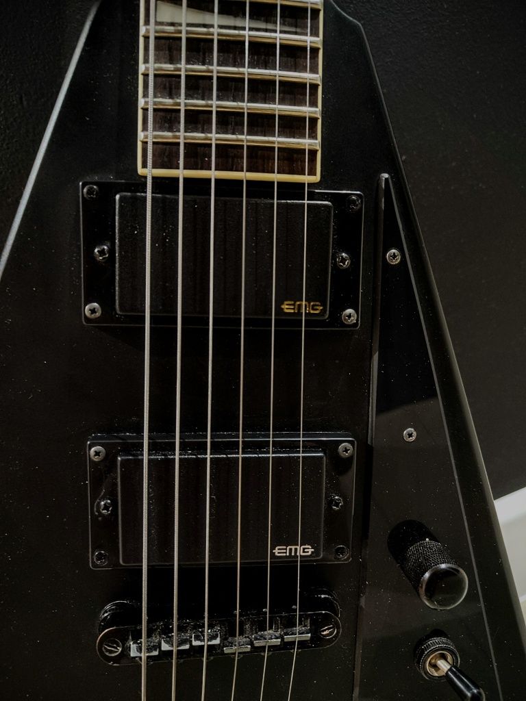 Jackson JS32T EMG