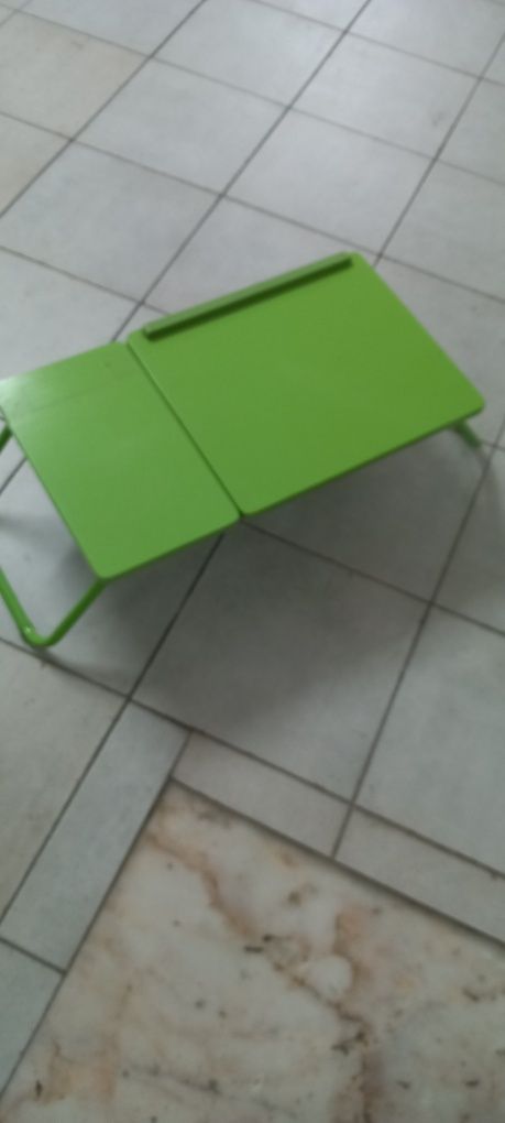 Mesa  tabuleiro para portátil