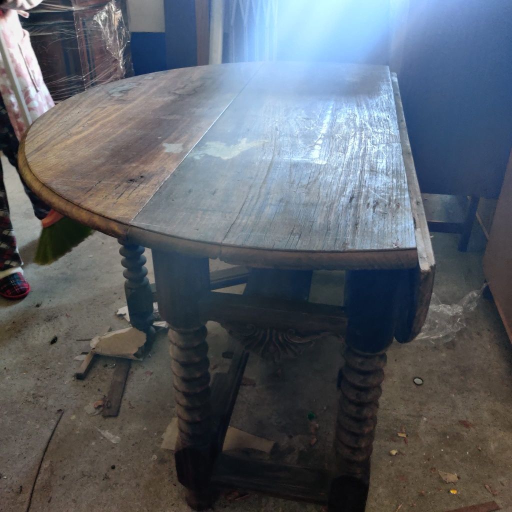 mesa de abas em madeira