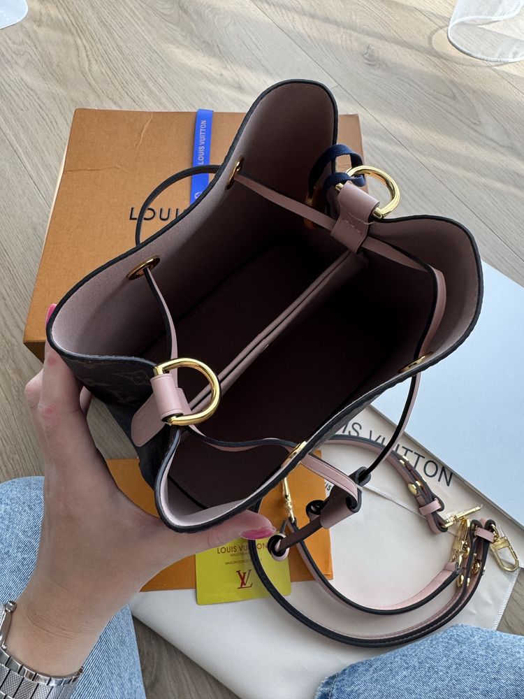 Сумка в стилі Louis Vuitton Neonoe Bucket