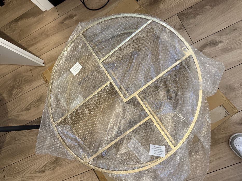 Zlota polka scienna yumyolk