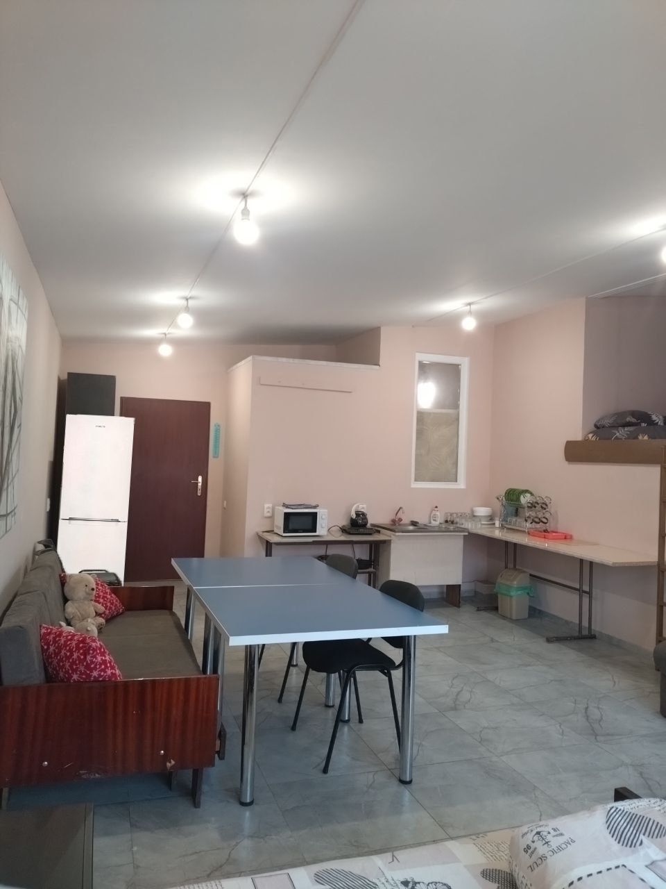 1 кімн кВ  біля Дніпра , центр. Якщо одна людина.