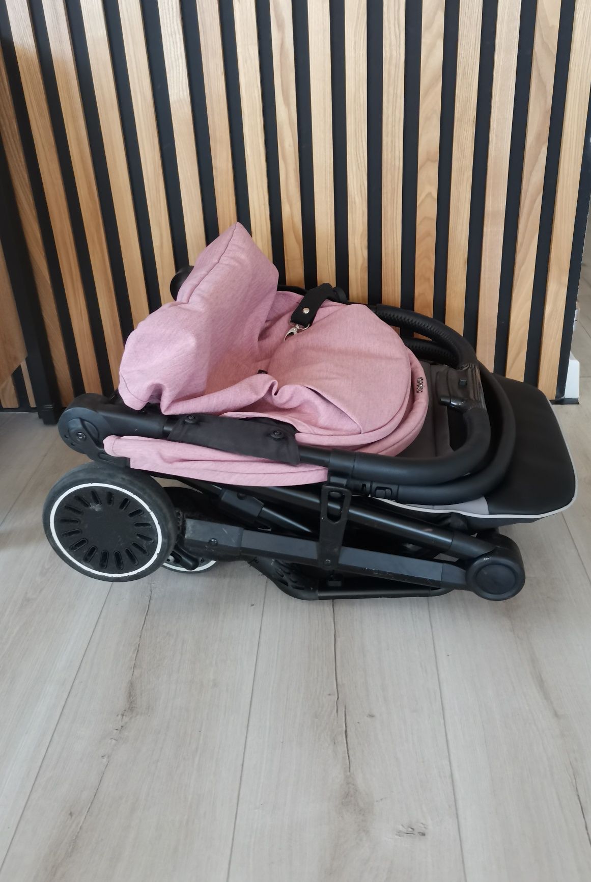 Wózek spacerówka Espiro Axel