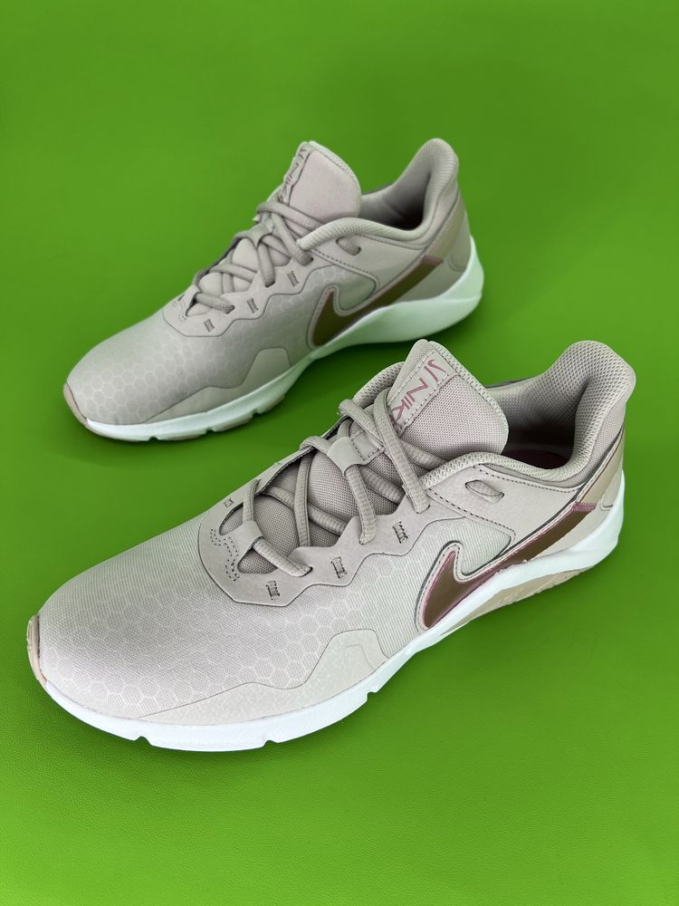Кросівки  42р.Nike Legend  Essential 2  CQ9545-003